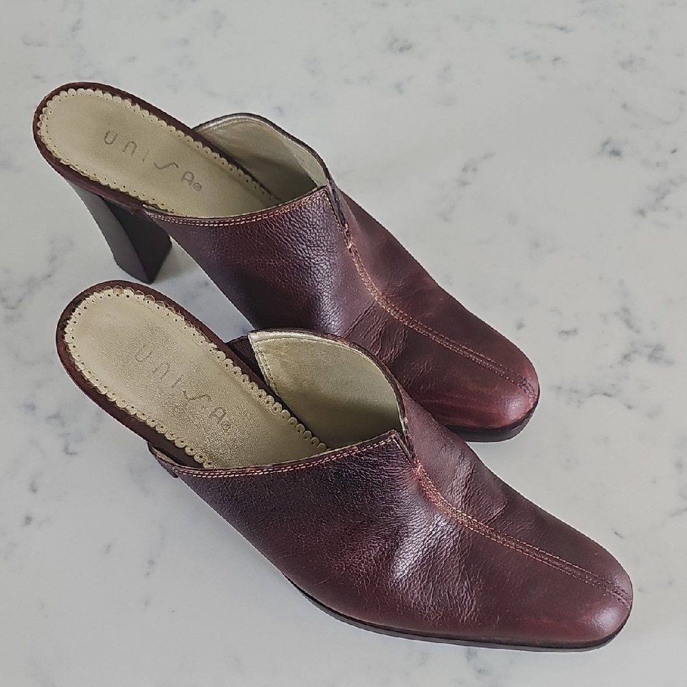Unisa Women's Burgundy Leather Mules